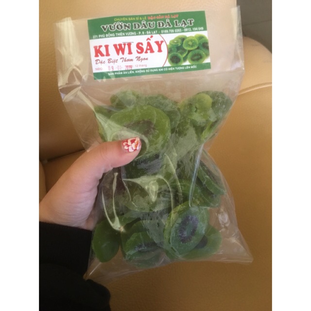 Kiwi sấy 500g đặc sản Đà Lạt.