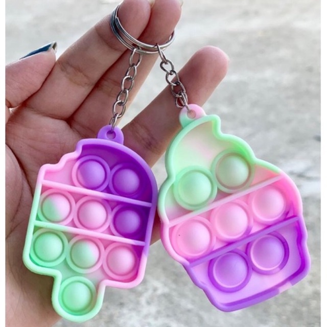 Móc khoá đồ chơi popit
