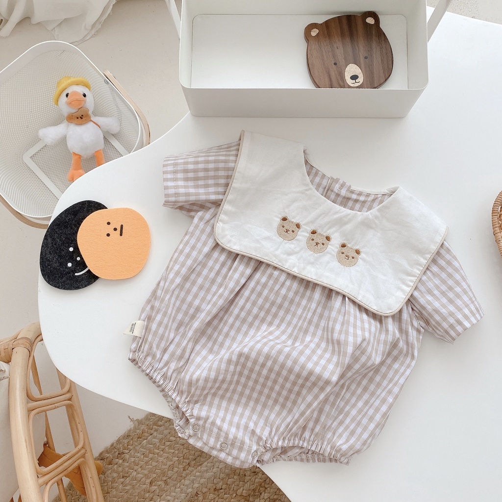 Áo Liền Quần Cổ Vuông Thêu Hình Gấu Dễ Thương Cho Bé Gái