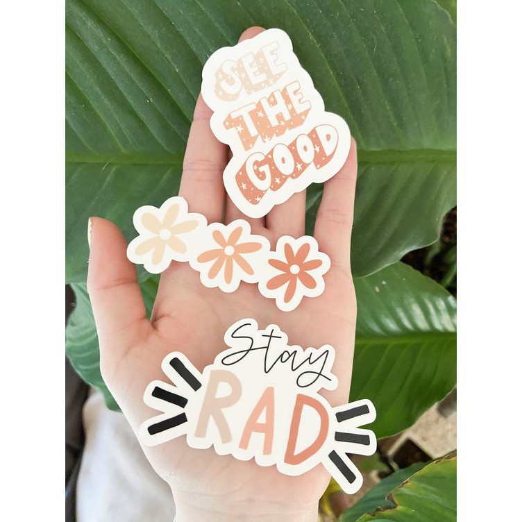 Die-cut, cắt bế ảnh in theo yêu cầu, có cán bóng bền màu, decan dán được ,trang trí khung 3D, sổ scrapbook