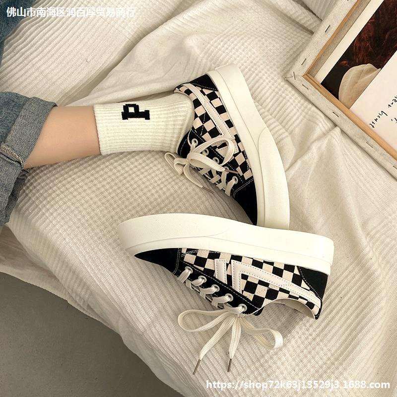 Giày Thể Thao Nữ Kẻ Ô Vuông Siêu Hót