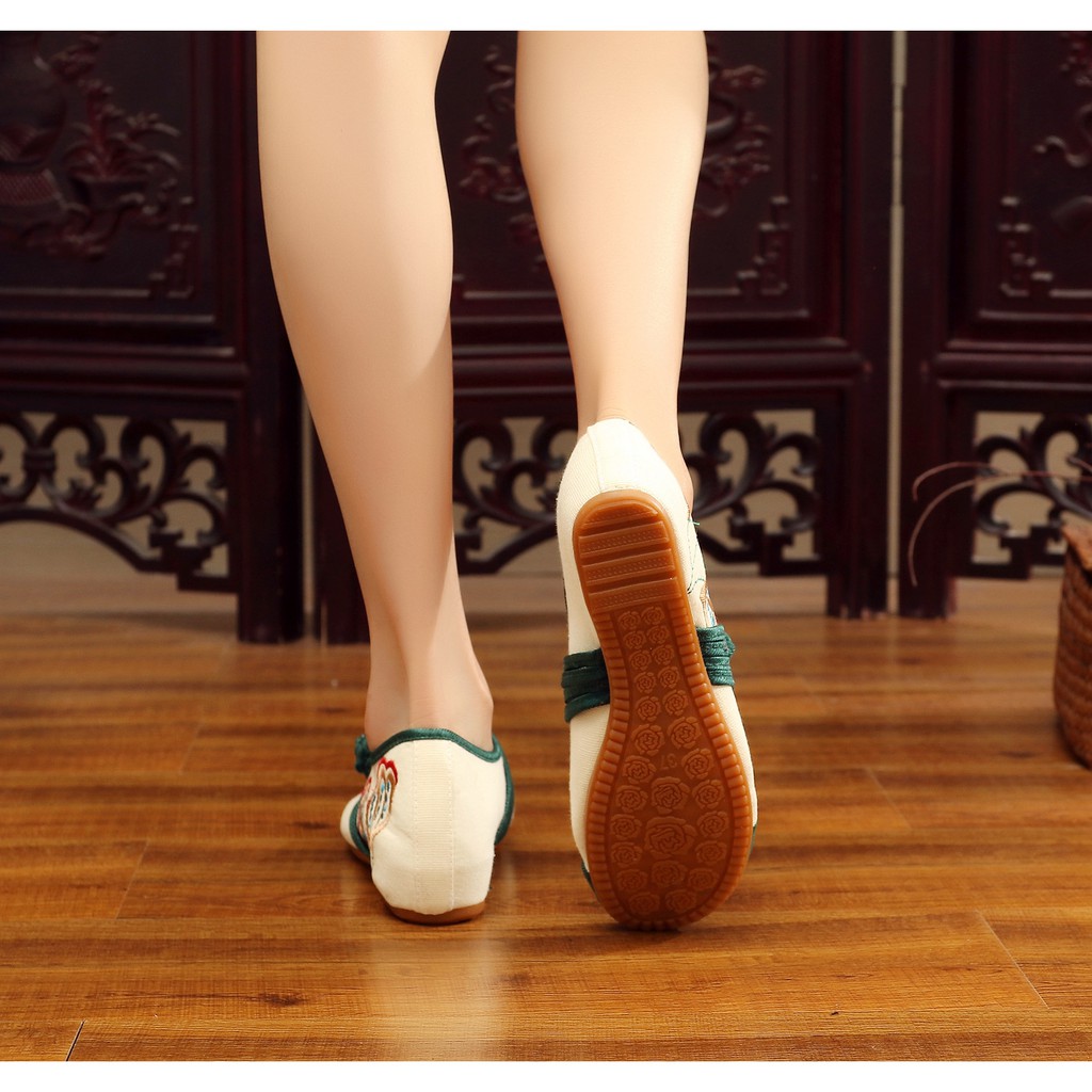 Giày Búp Bê Thêu Họa Tiết Hoa Phong Cách Trung Hoa Thanh Lịch Dành Cho Nữ | BigBuy360 - bigbuy360.vn