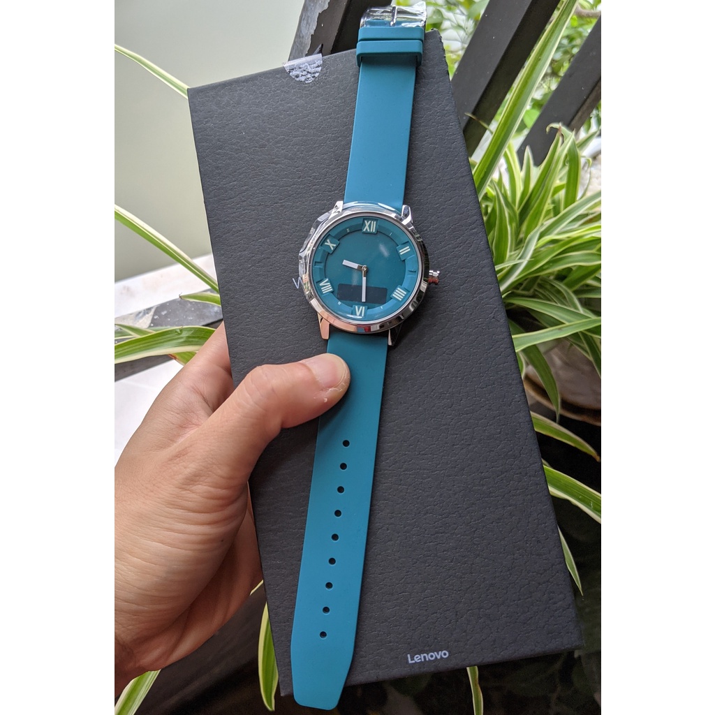 Đồng hồ thông minh Lenovo Watch X Plus pin 20 ngày, kính sapphire, có màn hiển thị OLED 1.5 inch