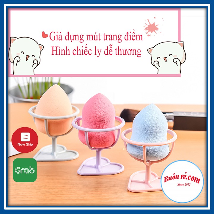 Giá nhựa đựng mút trang điểm, mút tán kem hình chiếc ly dễ thương 01209 - Buonrecom