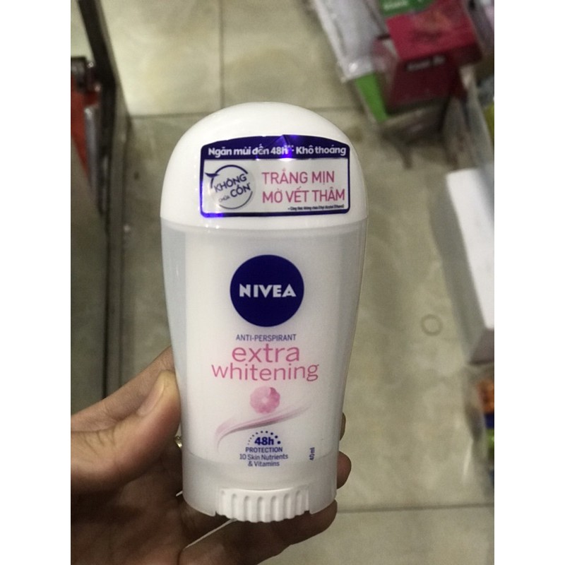 SÁP NGĂN MÙI NIVEA TRẮNG MỊN GIÚP MỜ VẾT THÂM 40ml