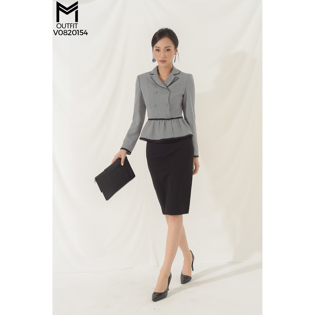 Áo Vest Kẻ Karo Cổ Bẻ, Đính 6 Cúc Mắt Cáo, Phối Viền Đen Gấu Xòe MMoutfit V0820154