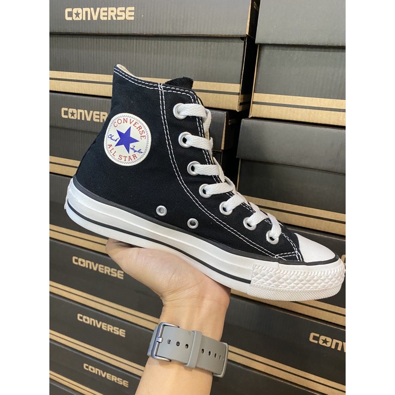 GIÀY CONVERSE ĐEN TRẮNG CỔ CAO SIZE 37 FULL BOX (Real 100%/2Hand)