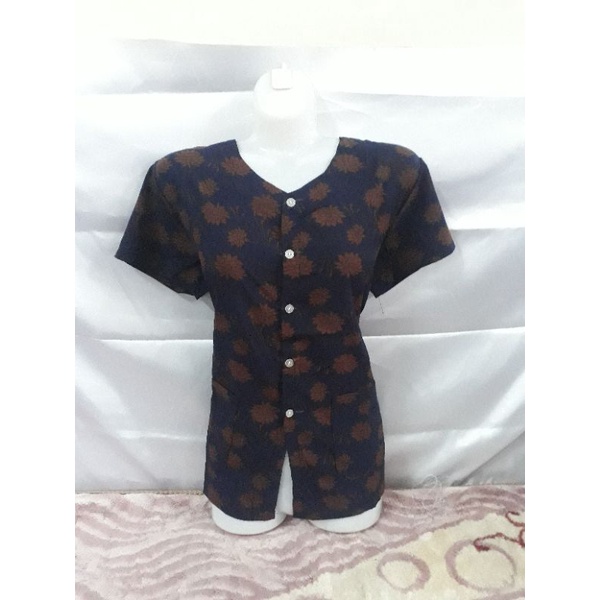 Áo lụa siêu nhẹ dành cho người già