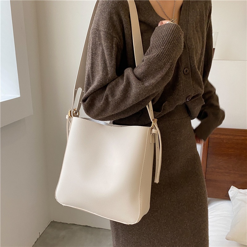 Túi đeo dưới cánh tay sức chứa lớn phong cách Hàn Quốc thời trang thường ngày 2021