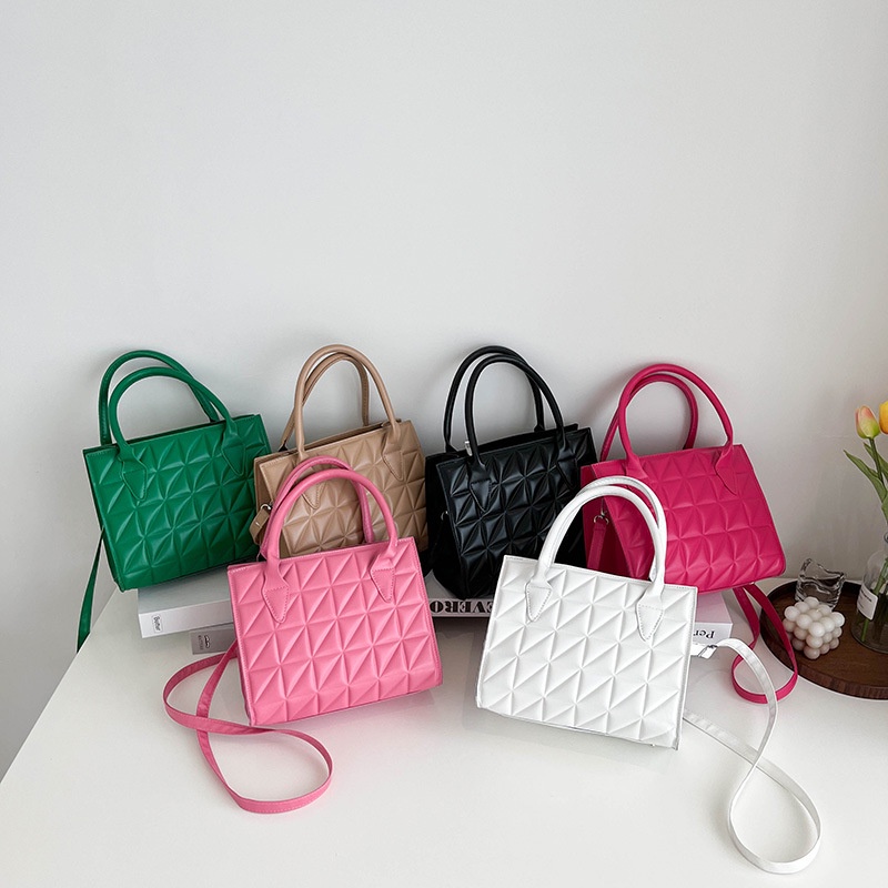 Túi Đeo Vai Hình Vuông Cỡ Lớn In Nổi Họa Tiết Kẻ Sọc Kiểu Hàn Quốc Thời Trang Mùa Xuân 2022