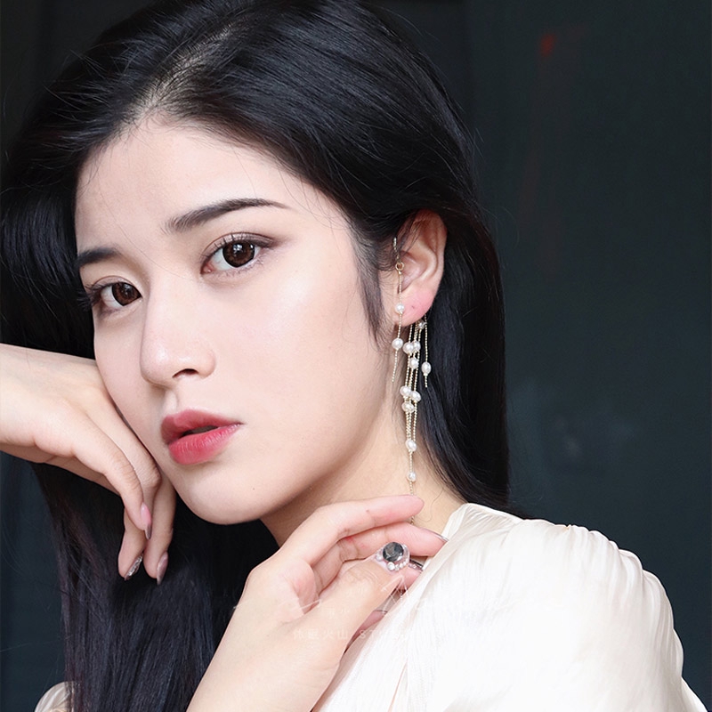 Khuyên Tai Nữ Trang Dáng Dài Tạo Hình Độc Đáo