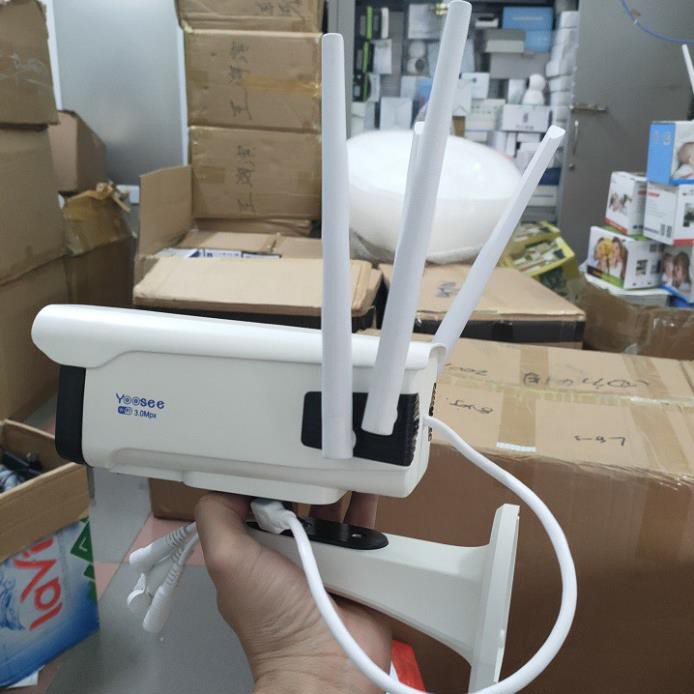 Camera yoosee ngoài trời 4 râu, 20 đèn, xoay 360°, đàm thoại 2 chiều - Camera wifi đêm có màu | BigBuy360 - bigbuy360.vn