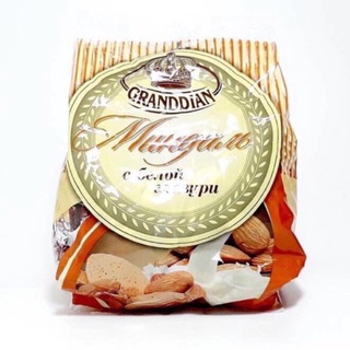 Kẹo socola trắng hạnh nhân Grandian của Nga - gói 450G