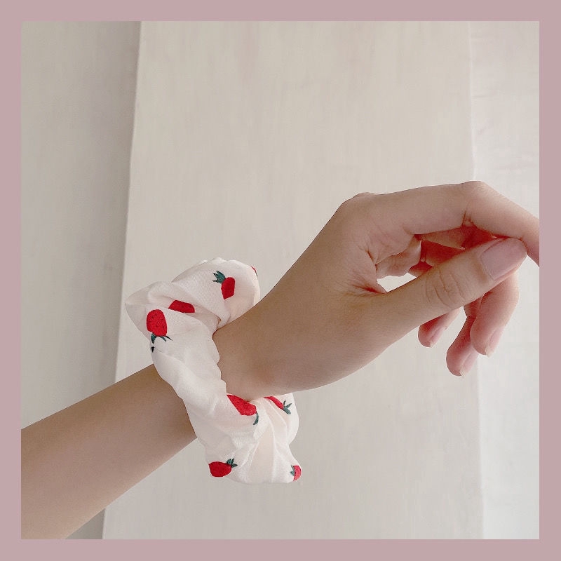 [Mã FAMAYFA giảm 10K đơn 50K] INS Scrunchies Hàn Quốc Dâu Cột Tóc Scrunchie Nữ Chun Buộc Tóc Phụ Kiện Tóc