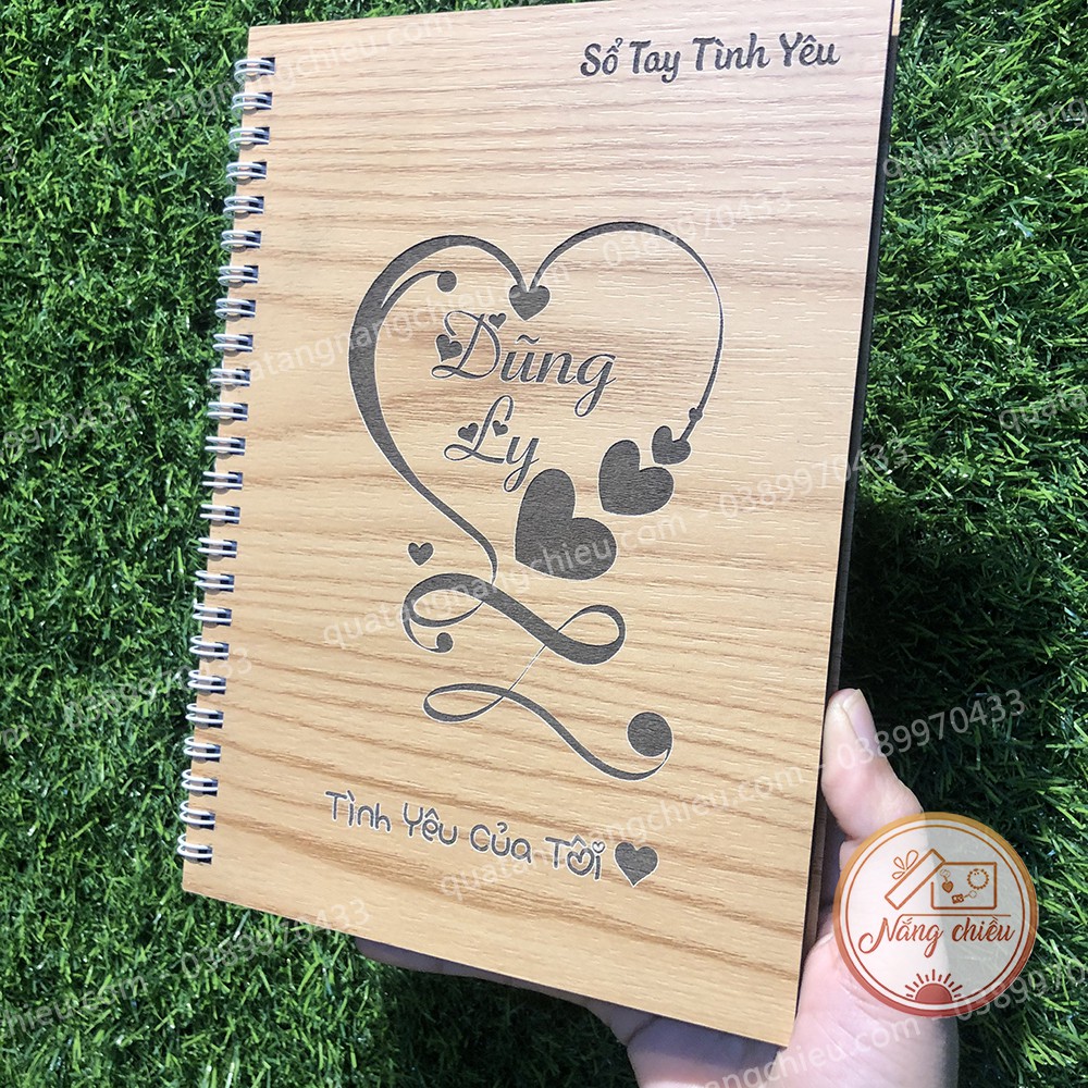 Nhật ký tình yêu - Sổ lò xo ghi chép câu chuyện tình yêu khắc hình trái tim và khắc tên theo yêu cầu