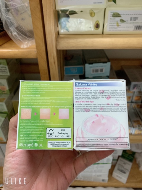 Kem Dưỡng Garnier Sakura Ngày or Đêm