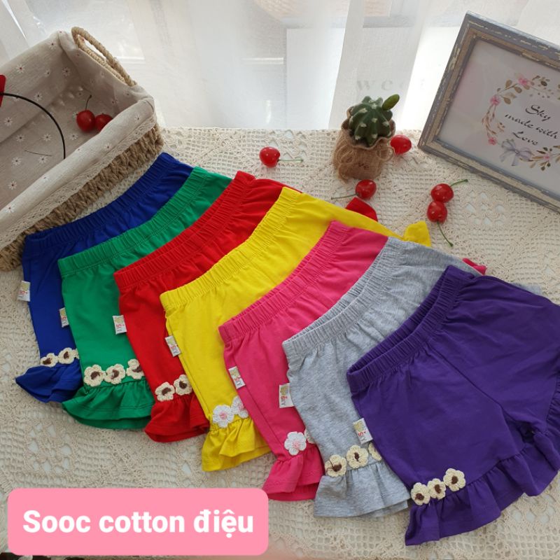 Quần đùi cotton dún gấu bé gái, đính hoa xinh xắn