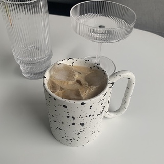 Cốc sứ Handmade Cruved Handle Mug-Speckled /Cốc sứ vẩy đen trứng cút Essential Homewares