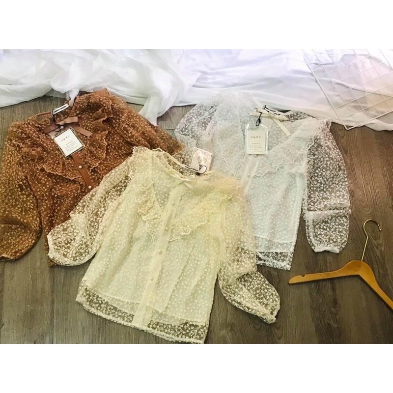 [Mã WASKT304 giảm 15% tối đa 30K đơn 99K] Áo sơ mi bèo ren hoa nổi kèm nơ(125) | BigBuy360 - bigbuy360.vn