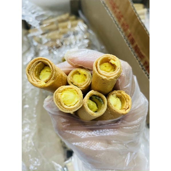 Bánh ống sầu riêng