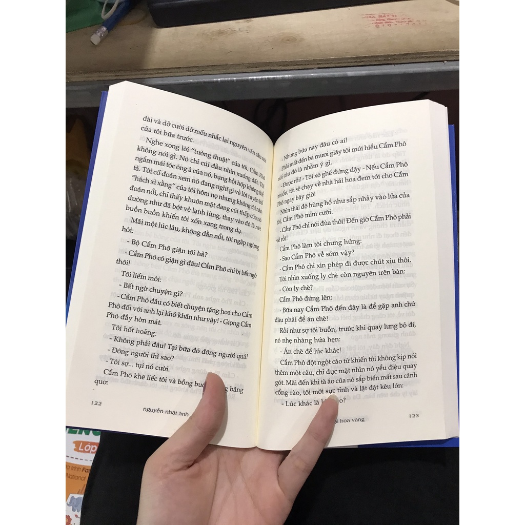 Sách - Trại Hoa Vàng