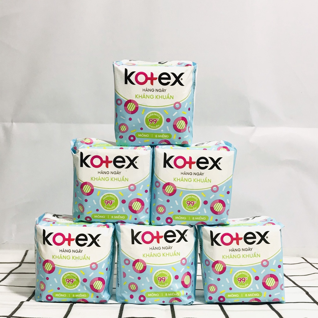 Băng vệ sinh Kotex hàng ngày kháng khuẩn 8 miếng/gói -8073