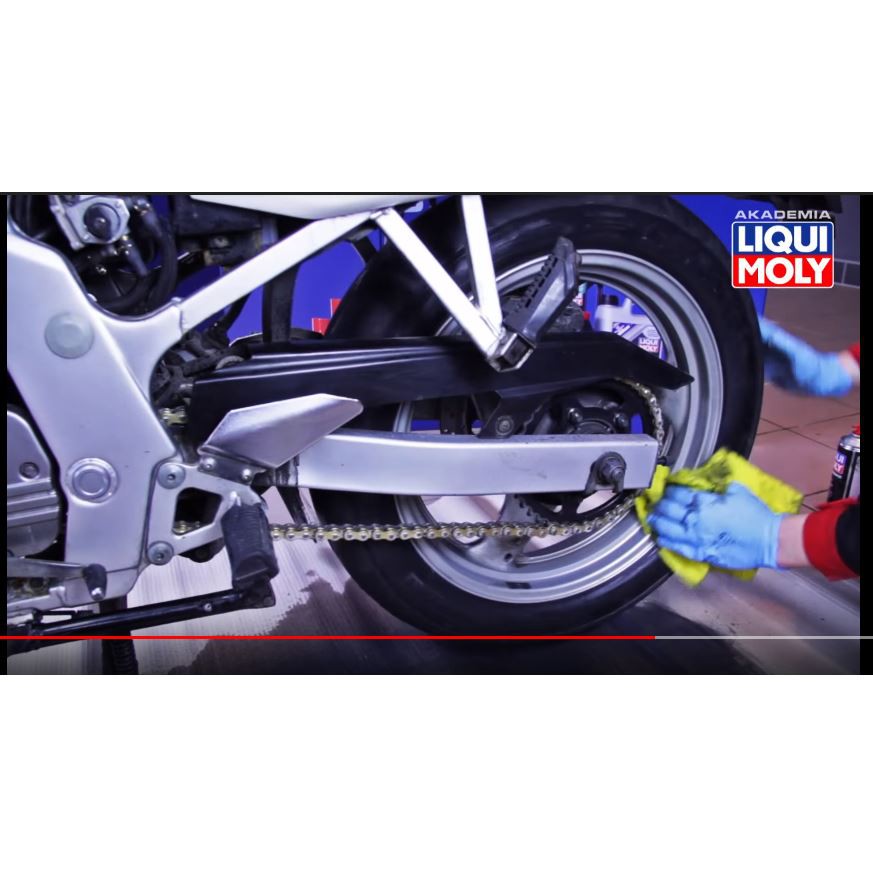 Chai xịt sên (xích) Liqui-Moly Motorbike Kettenspray Chain-Lube và cọ chà sên.