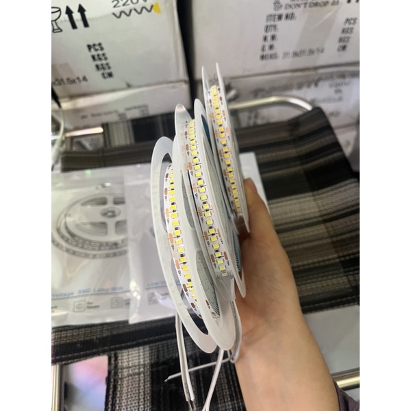 Led cuộn 240 led/m - 5m chạy 12V-DC