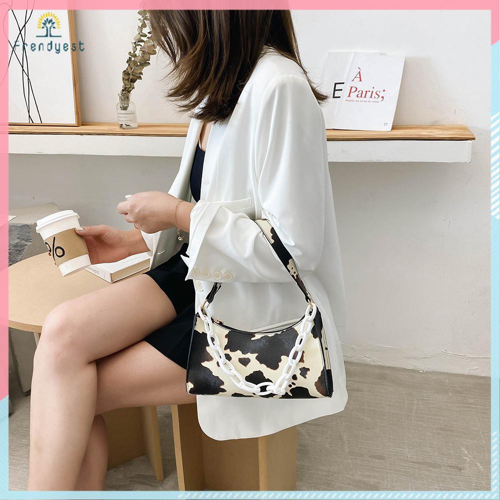 Túi đeo vai da PU dây đeo acrylic họa tiết da bò sữa thời trang đường phố cho nữ | BigBuy360 - bigbuy360.vn