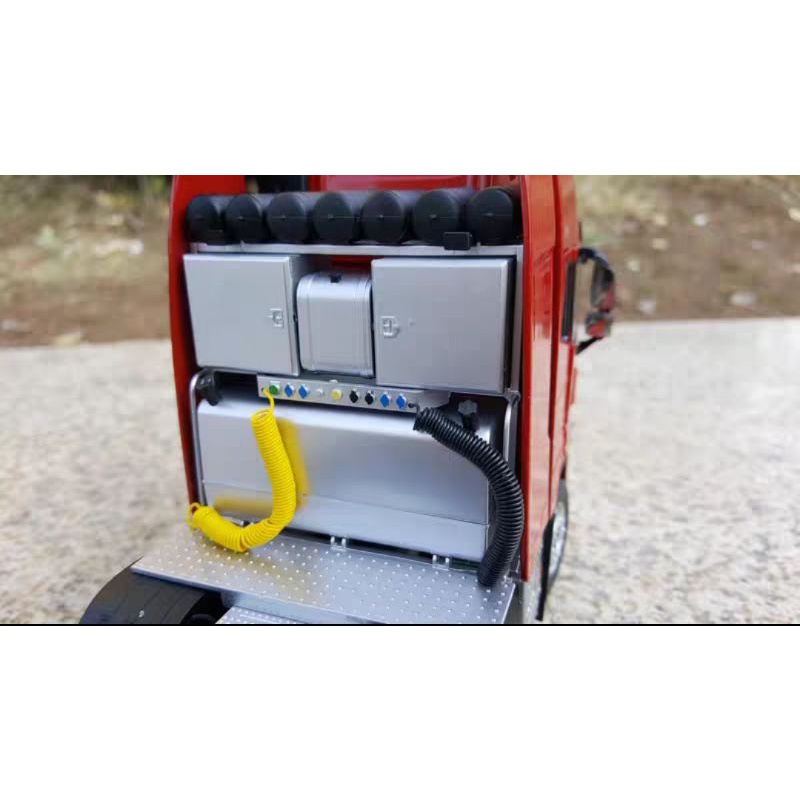 Xe Mô Hình đầu kéo siêu trường Volvo FH16 750 8×4 Kim loại 1:32