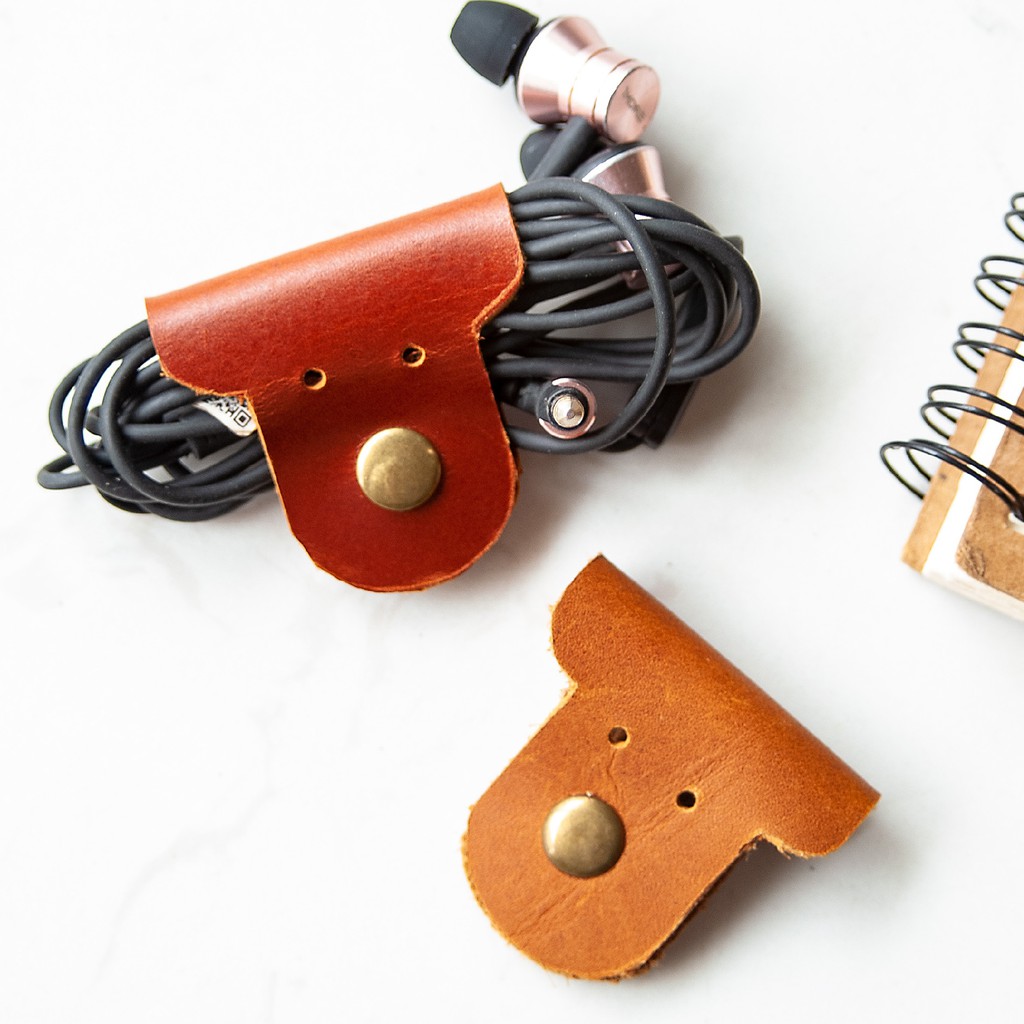 [SALES SỐC] Kẹp Tai Nghe Hình Cún Dễ Thương - Da Thật, Nút Bấm Xi Đồng Xịn - Mua 4 tặng 1