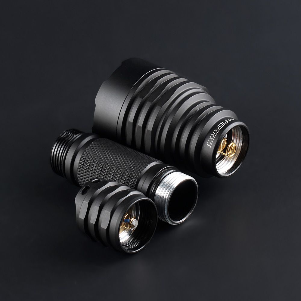 Đèn Pin Convoy C8 + Có Đèn Pin LED Ánh Sáng Trắng 18650 Ft40