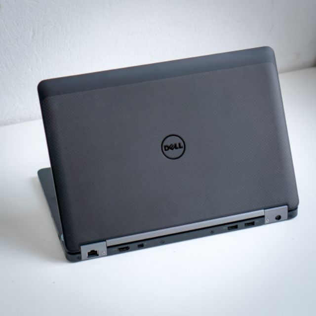 Laptop Dell Latitude E7270 ram 8g, ssd256,pin trên 8h, tặng cặp, chuột, tai nghe Bluetooth