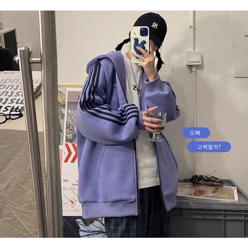 Áo khoác nỉ ba sọc tay thêu logo | BigBuy360 - bigbuy360.vn