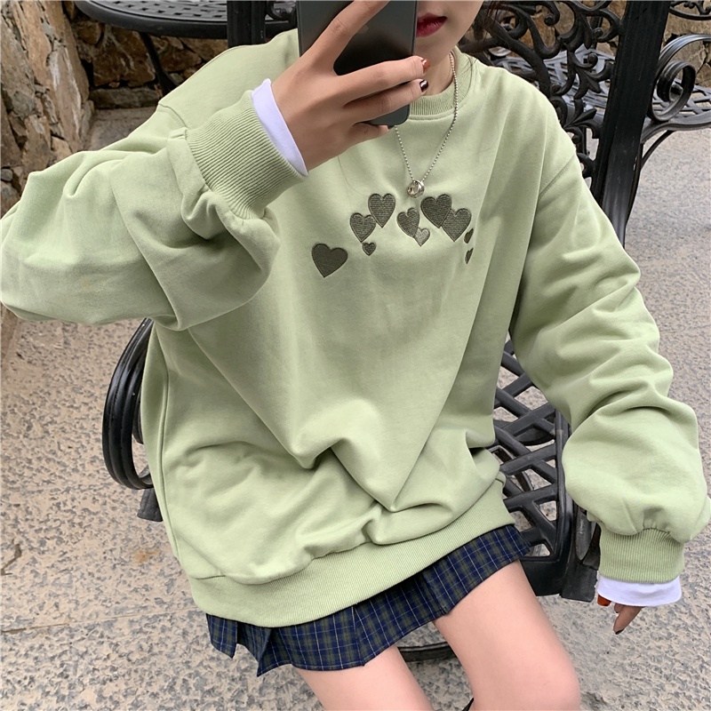 Áo thun tay dài cổ tròn dáng rộng in hình trái tim phong cách Hàn Quốc dễ thương cho nữ