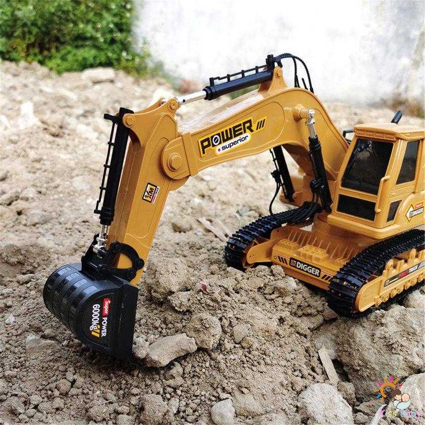 Mô hình xe máy xúc điều khiển từ xa dành cho bé trai