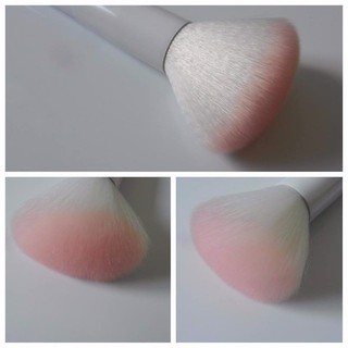 Cọ phấn phủ Wet n Wild Powder Brush