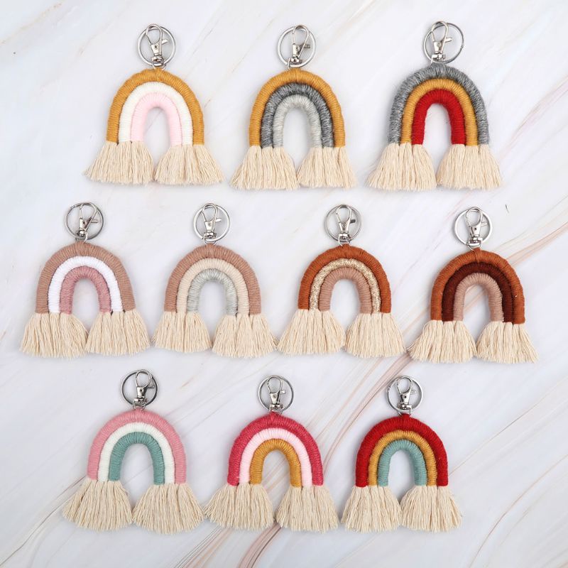 Móc Khóa Macrame Đan Sợi Màu Cầu Vồng Sáng Tạo