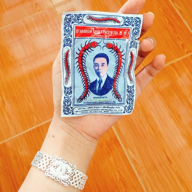 [CHÍNH HÃNG] Kẹo Ngậm Ho Con Rết TAKABB Thái Lan (Gói 3 Gram) | BigBuy360 - bigbuy360.vn