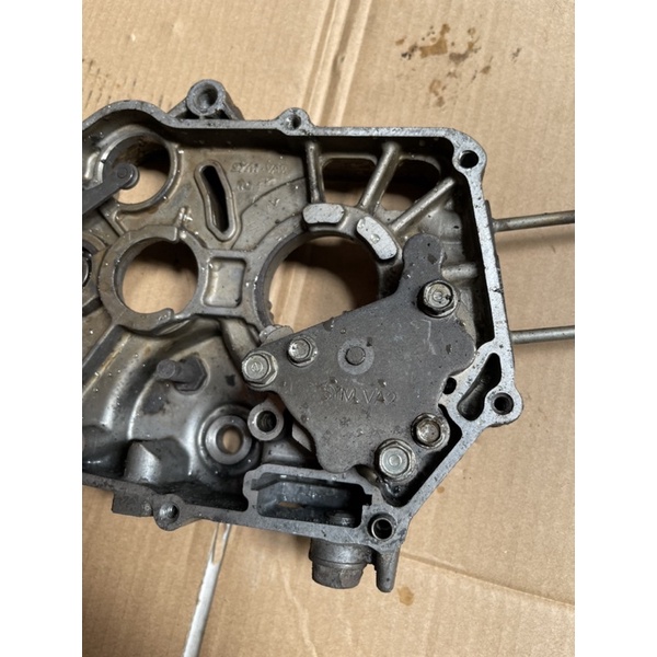 Vách bơm nhớt rời của xe máy Sym 110cm