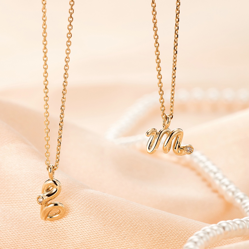 Dây chuyền chữ cái theo yêu cầu Gix Jewel
