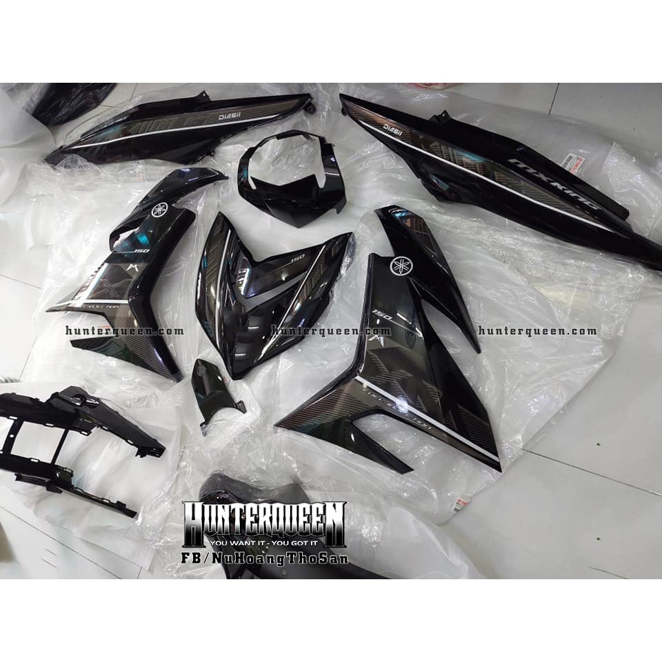 Tem Exciter 150, MX king sọc. Xe xám đen bóng, chỉ trắng. Chỉnh sửa theo yêu cầu. Sắc nét, bền màu, chống nước