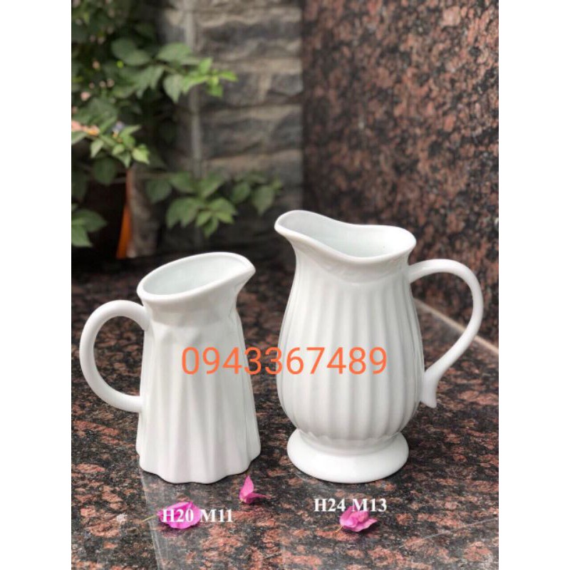 Em bình sữa cắm hoa cao 20cm. Sứ Bát Tràng