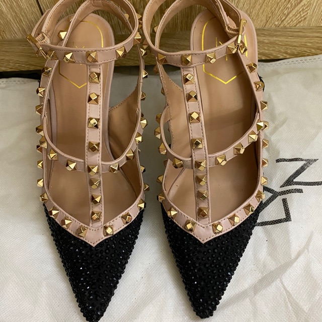 Thanh lý giày Lyn Thái Lan size 35