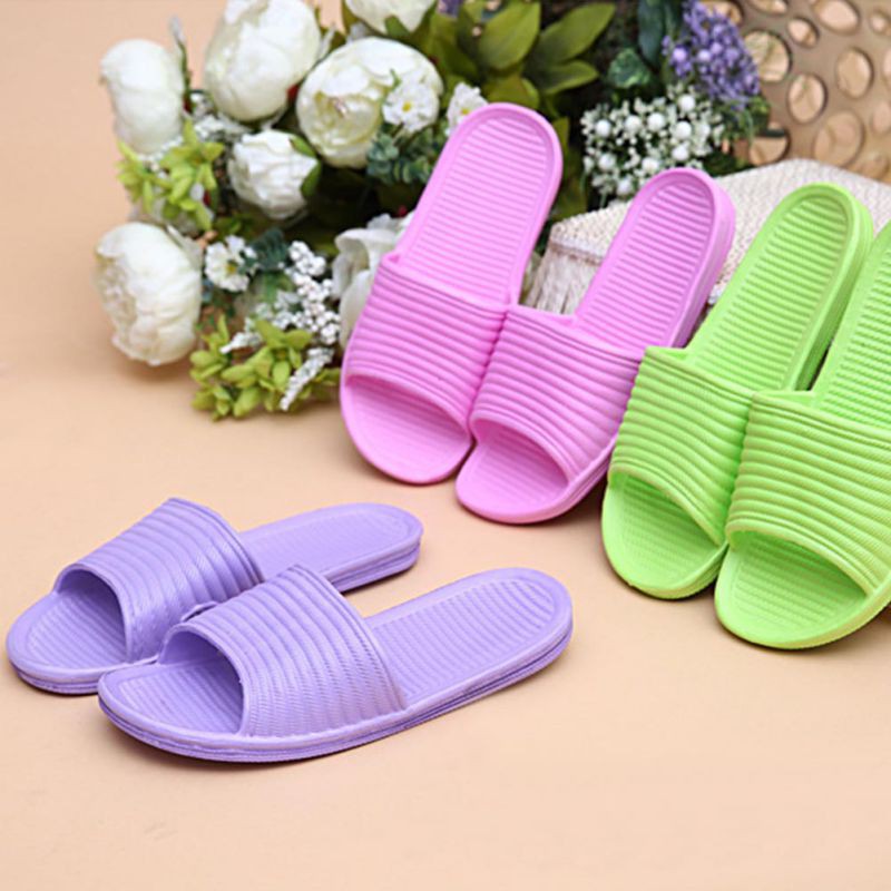 Indoor and outdoor anti-skid bathroom bath slippers