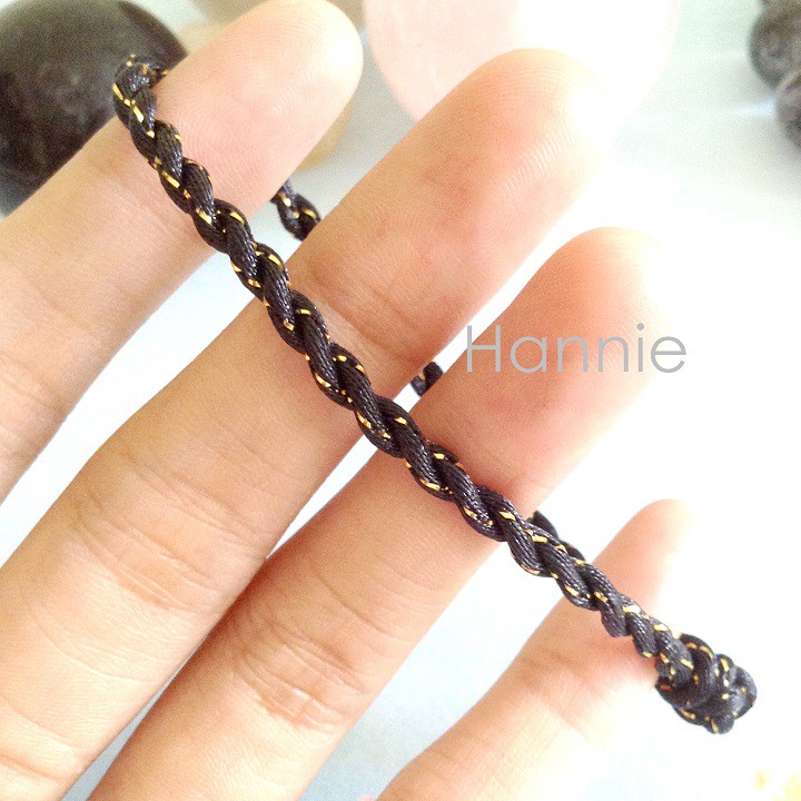 (Đỏ/Đen) Vòng chân chỉ đỏ chỉ đen sợi kim tuyến may mắn - Lắc chân nam nữ phong thủy | BigBuy360 - bigbuy360.vn