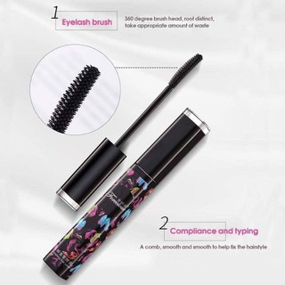 Mascara chải tóc con vào nếp