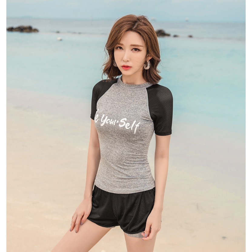 Đồ bơi nữ tay ngắn-chất vải rất đẹp | BigBuy360 - bigbuy360.vn