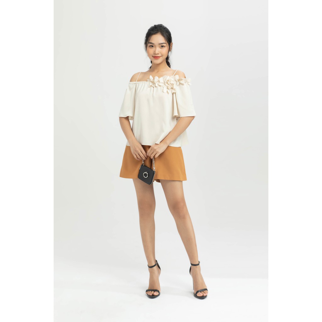 [NHẬP WABRTL5 GIẢM 10% TỐI ĐA 50K ĐH 250K ]Quần sooc 4 khuy hoa nữ IVY moda MS 20B8315