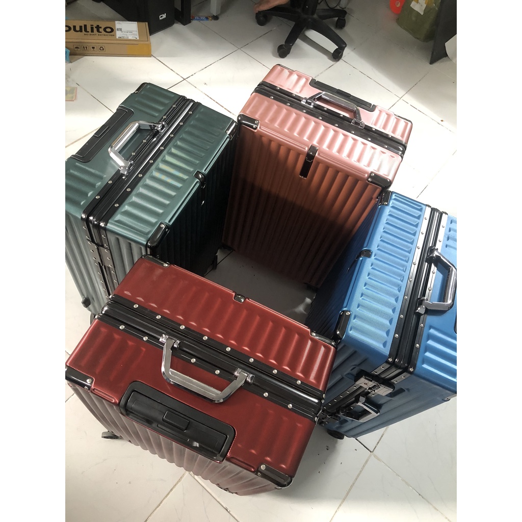 Vali du lịch kiểu vali kéo vuông, size 20 - 24 inch, khóa sập cao cấp  MEVALI 333 - BẢO HÀNH 5 NĂM